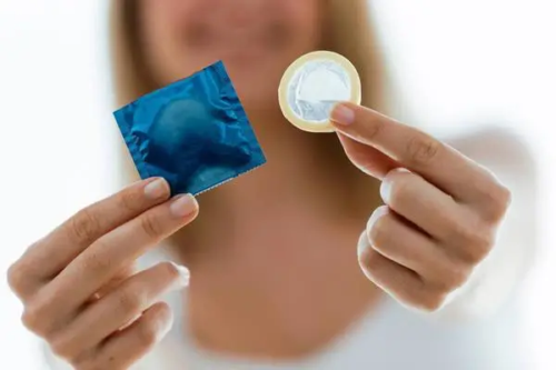 经期同房能避孕？来大姨妈到底能过性生活吗？